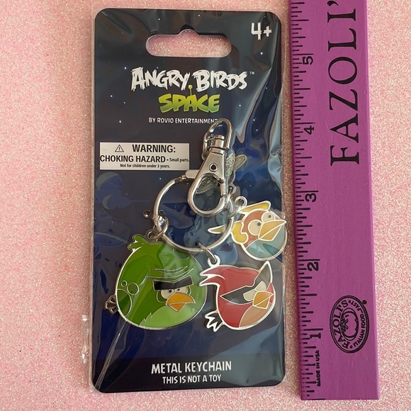 Angry Birds in Space Keychain Key Ring NEW Green Red Blue Metal Birds Charms - Picture 2 of 3
